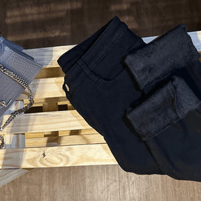 Calça Jeans Hannah Forrada e Aconchegante