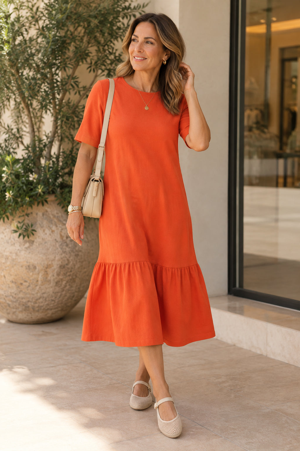 Vestido Julia Midi Elegância e Conforto