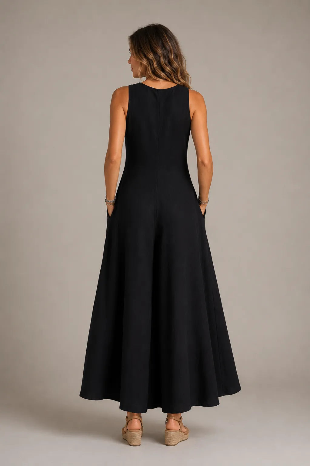 Vestido Mila Clássico e Feminino