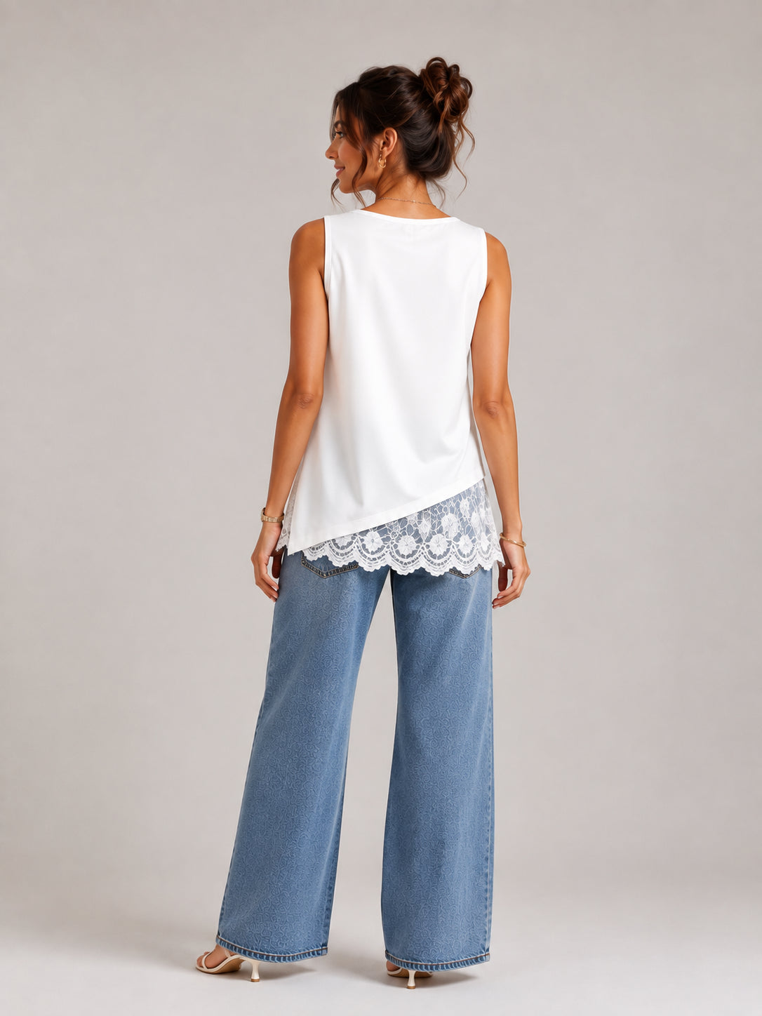 Blusa Adele com Renda Moderna e Delicada